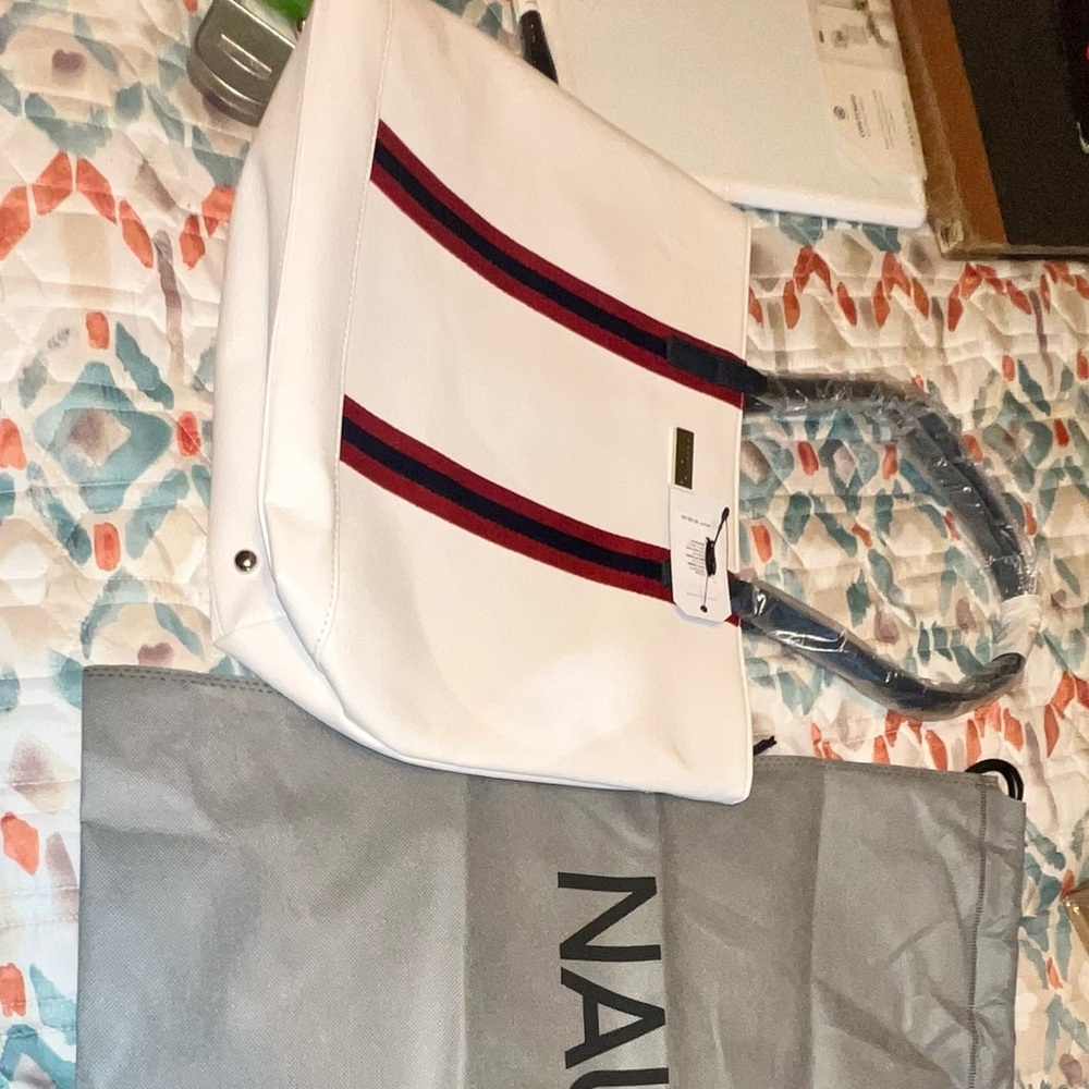 NEW Nautica Large purse/bag white & Blue Strap Bag Purse NWT Womens cover incl